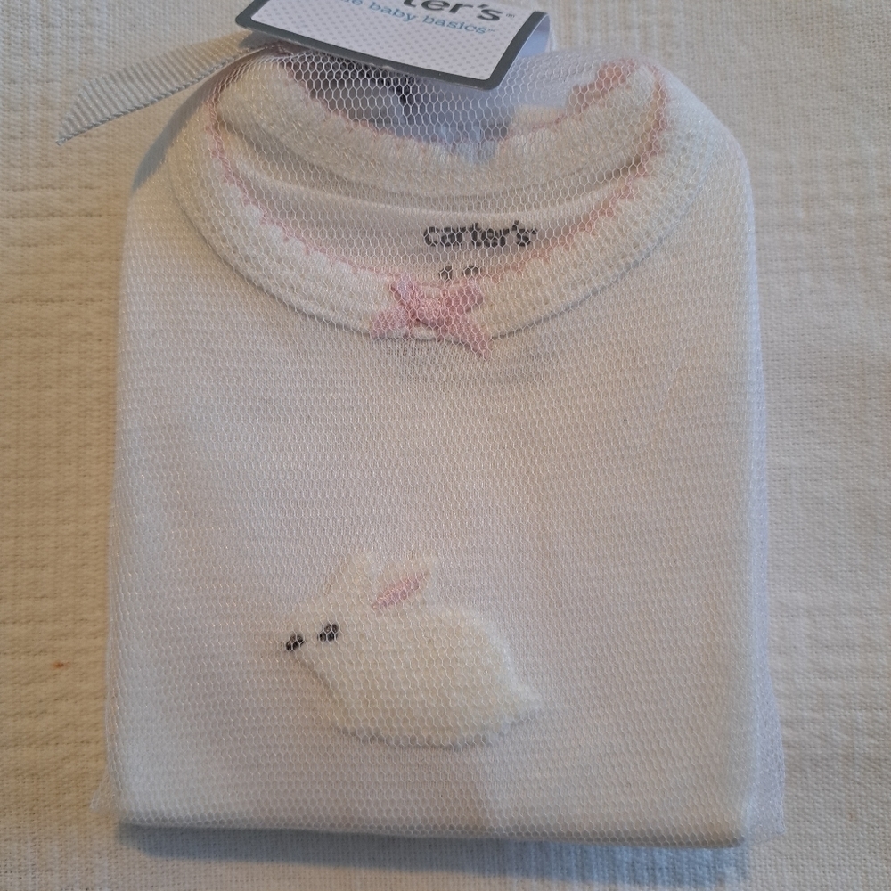 Carter's girls 12 months bunny body suit short sleeved